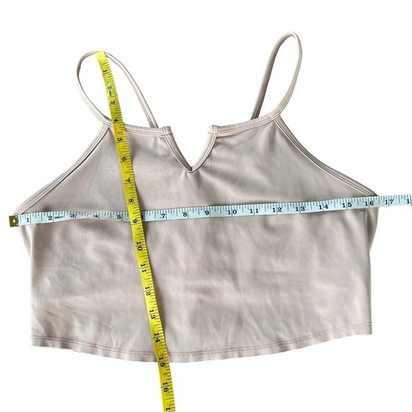 Free People Movement V-Notch Tank Nude Sports Tank Built-In Bra Medium GUC - Picture 6 of 8